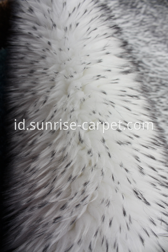 Imitation Fur Carpet White with Black tip color